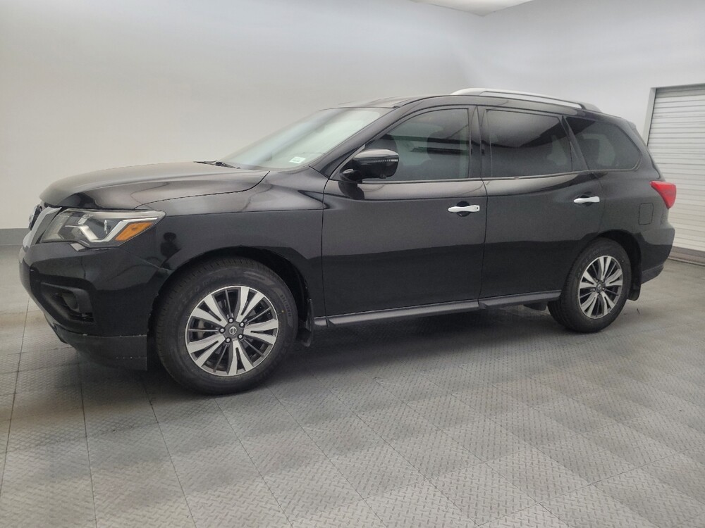2017 Nissan Pathfinder in Glendale, AZ 85301 - 18139915 2
