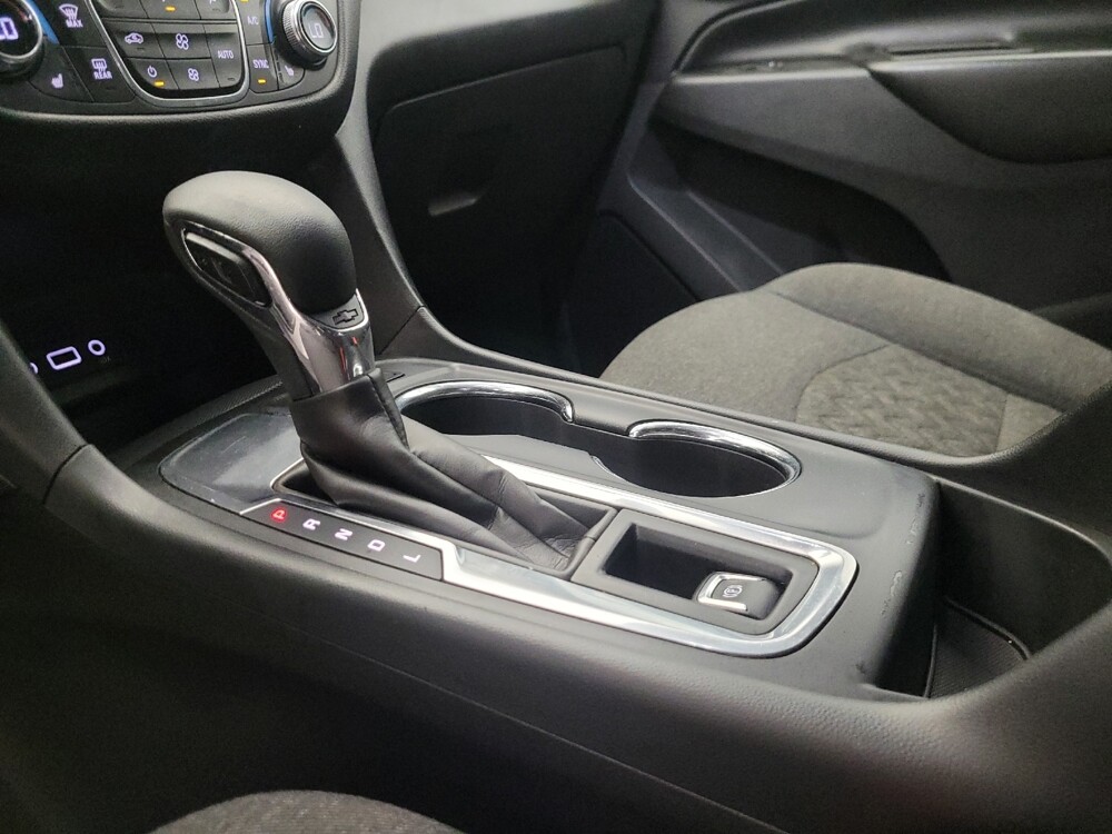 2022 Chevrolet Equinox in Mesa, AZ 85210 - 18139917 26
