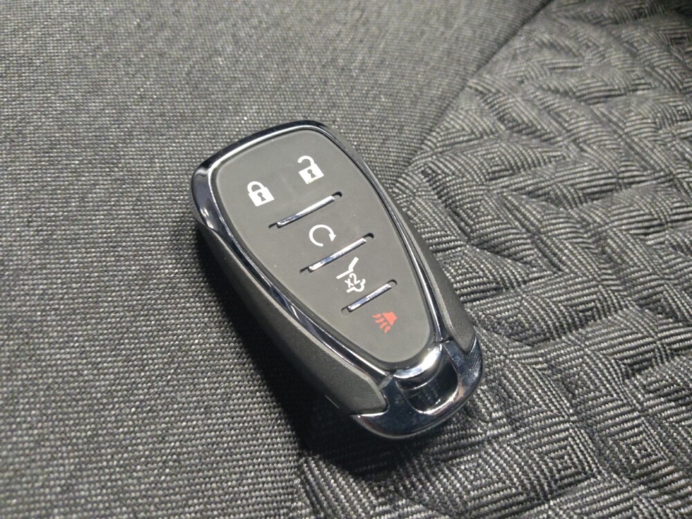 2022 Chevrolet Equinox in Phoenix, AZ 85022 - 18139924 32