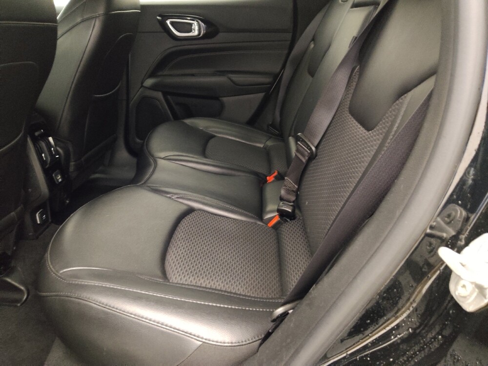 2022 Jeep Compass in Knoxville, TN 37923 - 18139929 18