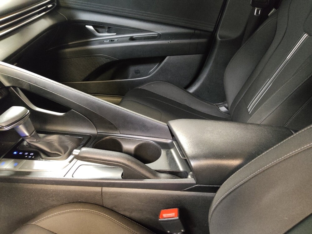 2021 Hyundai Elantra in Tampa, FL 33619 - 18139932 26