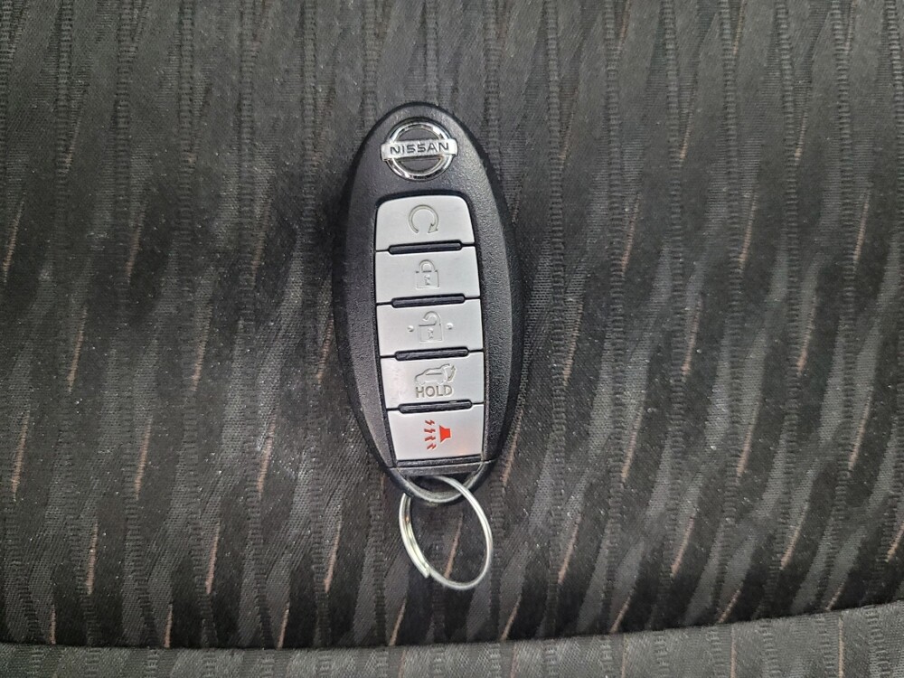 2018 Nissan Rogue in Las Vegas, NV 89104 - 18139947 32