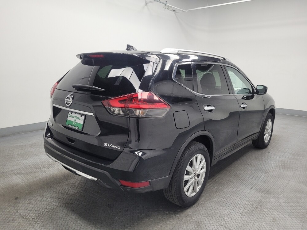 2018 Nissan Rogue in Las Vegas, NV 89104 - 18139947 9