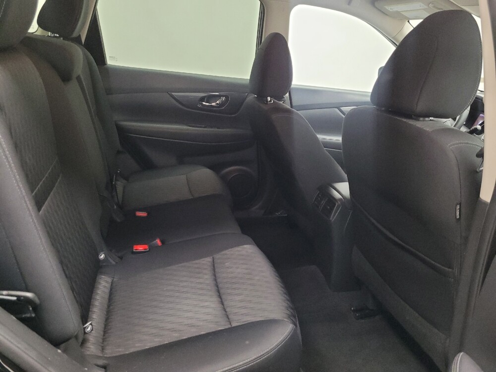 2018 Nissan Rogue in Las Vegas, NV 89104 - 18139947 19