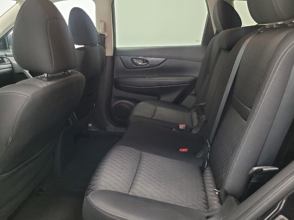 2018 Nissan Rogue in Las Vegas, NV 89104 - 18139947 18