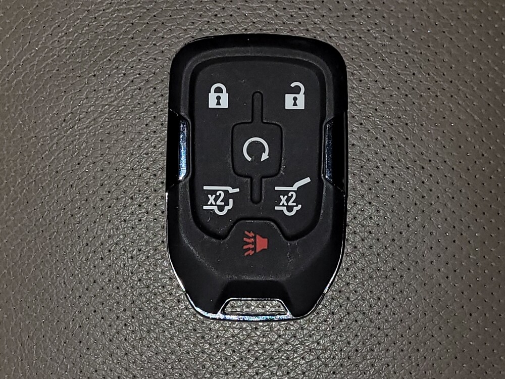 2017 GMC Yukon in Kissimmee, FL 34744 - 18139962 32