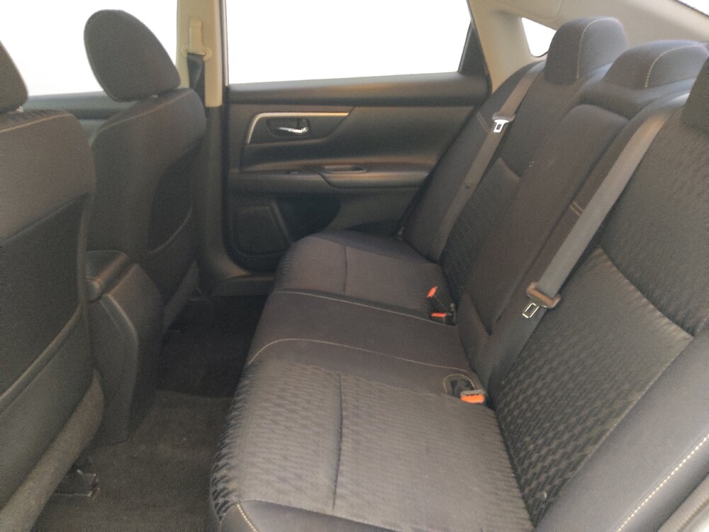 2018 Nissan Altima in Lauderdale Lakes, FL 33313 - 18139963 18