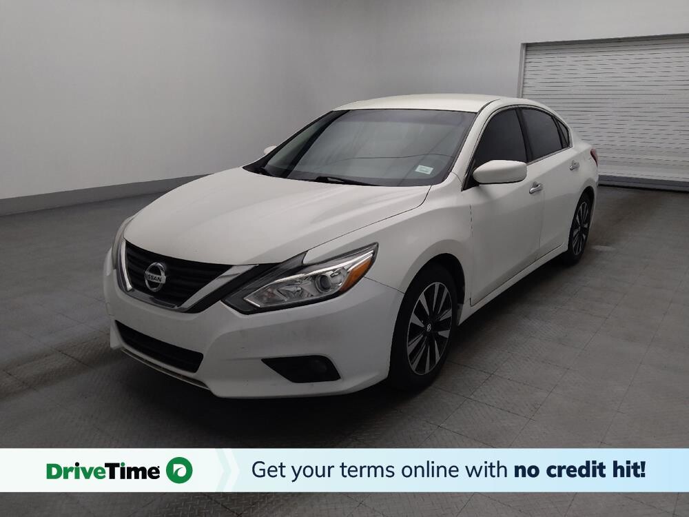 2018 Nissan Altima in Lauderdale Lakes, FL 33313 - 18139963