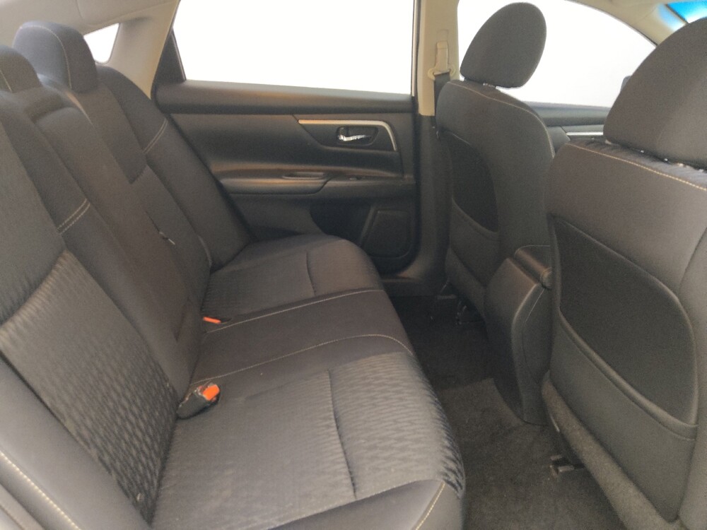 2018 Nissan Altima in Lauderdale Lakes, FL 33313 - 18139963 19