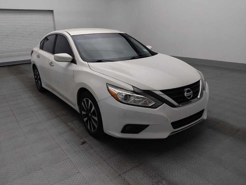 2018 Nissan Altima in Lauderdale Lakes, FL 33313 - 18139963 13