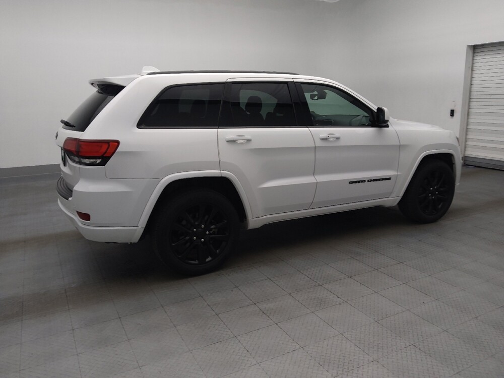 2019 Jeep Grand Cherokee in Miami, FL 33157 - 18139969 10