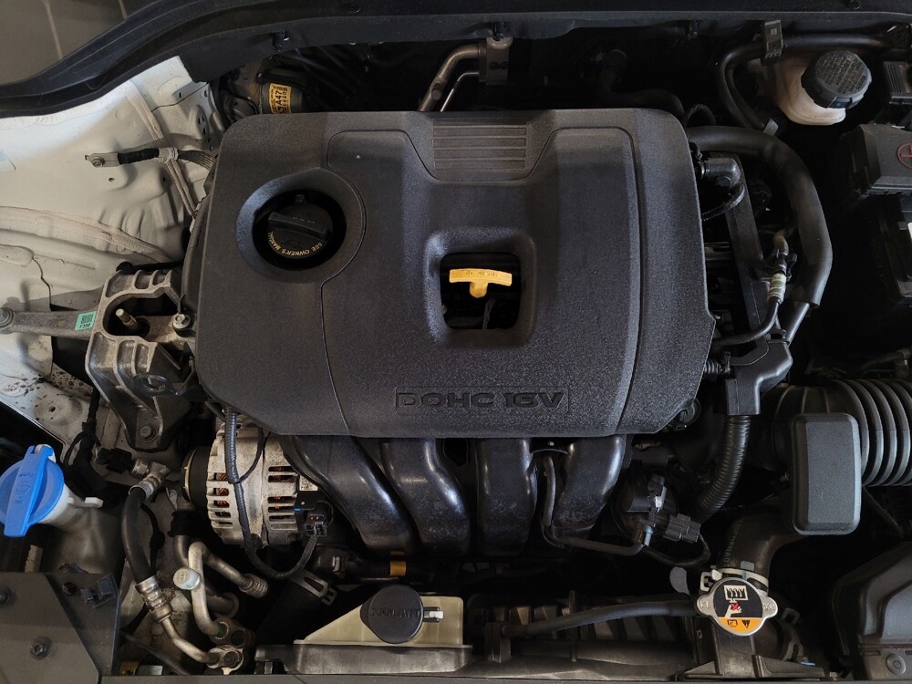 2020 Hyundai Elantra in Pensacola, FL 32505 - 18139971 30