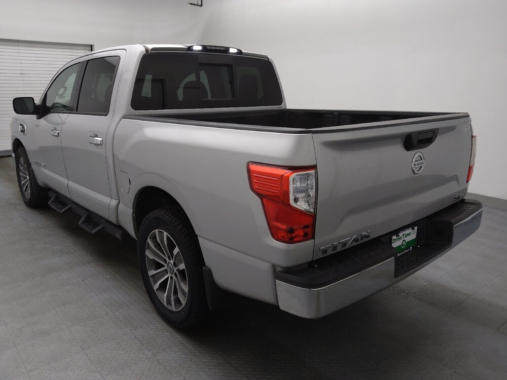 2017 Nissan Titan in Greenville, SC 29607 - 18139976 5