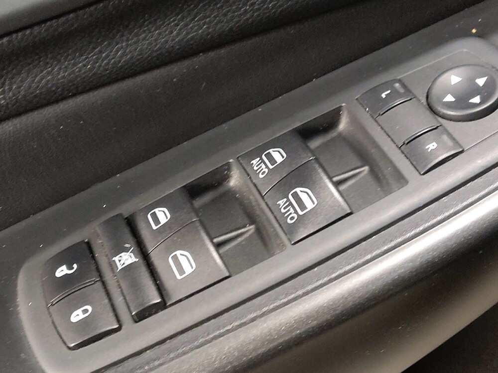 2020 Jeep Cherokee in Salem, VA 24153 - 18139977 27
