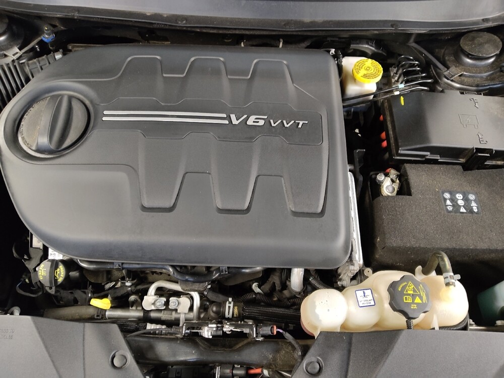 2020 Jeep Cherokee in Salem, VA 24153 - 18139977 30