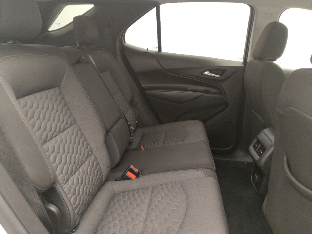2018 Chevrolet Equinox in Charleston, SC 29414 - 18139981 19