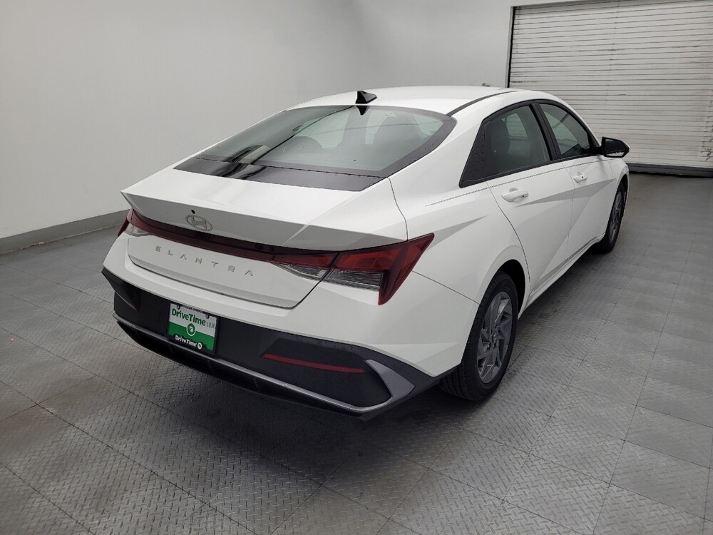 2024 Hyundai Elantra in Charleston, SC 29414 - 18139986 9