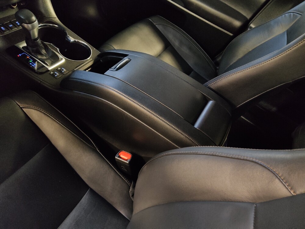 2018 Toyota Highlander in Salem, VA 24153 - 18139989 26