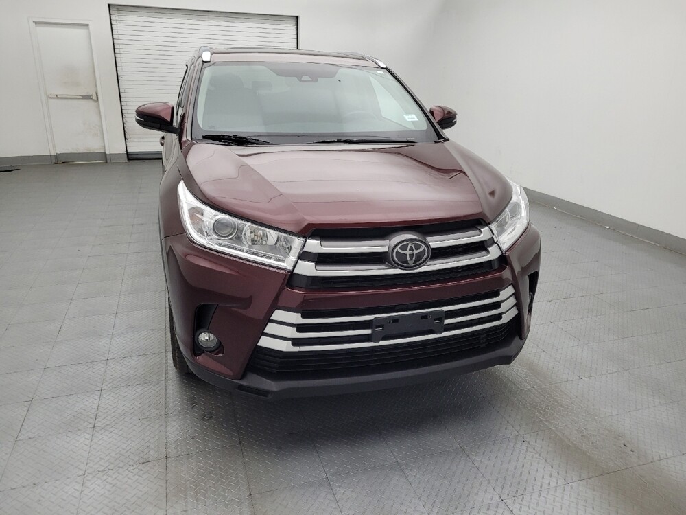 2018 Toyota Highlander in Salem, VA 24153 - 18139989 14