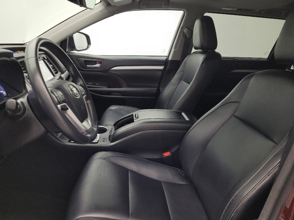 2018 Toyota Highlander in Salem, VA 24153 - 18139989 17