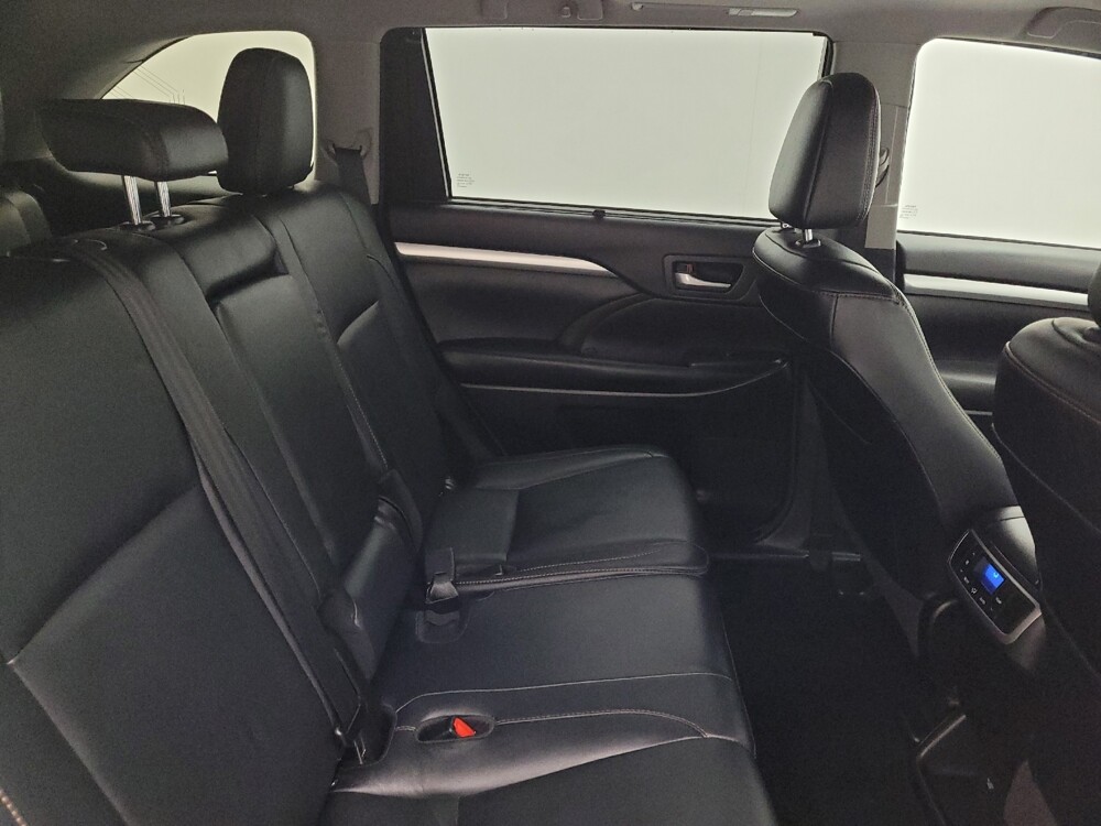 2018 Toyota Highlander in Salem, VA 24153 - 18139989 19