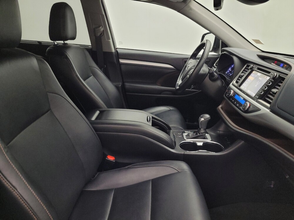 2018 Toyota Highlander in Salem, VA 24153 - 18139989 21