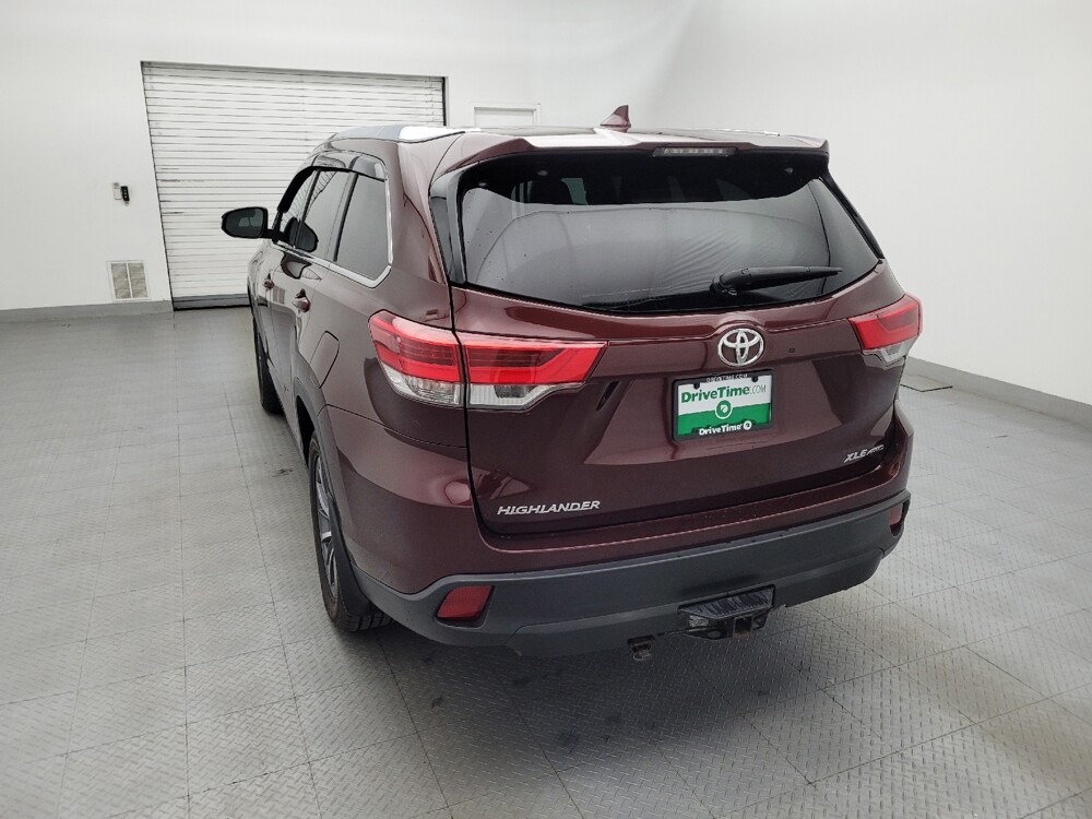 2018 Toyota Highlander in Salem, VA 24153 - 18139989 6