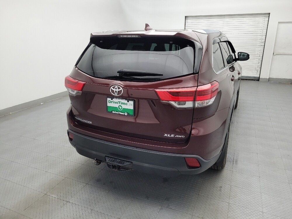 2018 Toyota Highlander in Salem, VA 24153 - 18139989 7