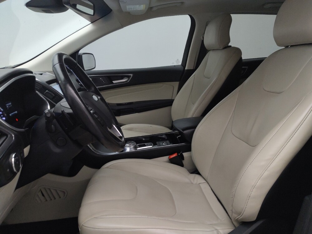 2019 Ford Edge in Charleston, SC 29414 - 18139990 17