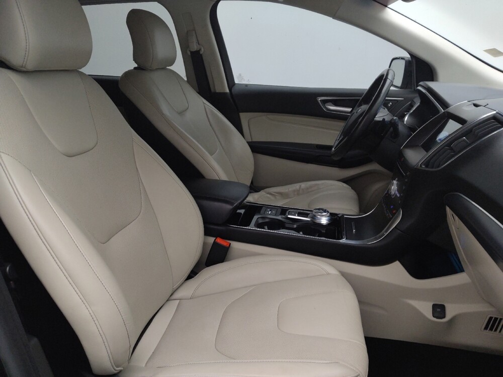 2019 Ford Edge in Charleston, SC 29414 - 18139990 21