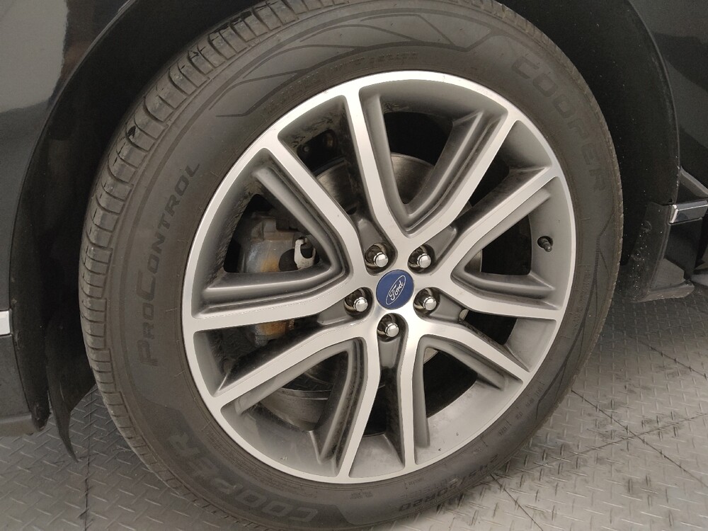 2019 Ford Edge in Charleston, SC 29414 - 18139990 31