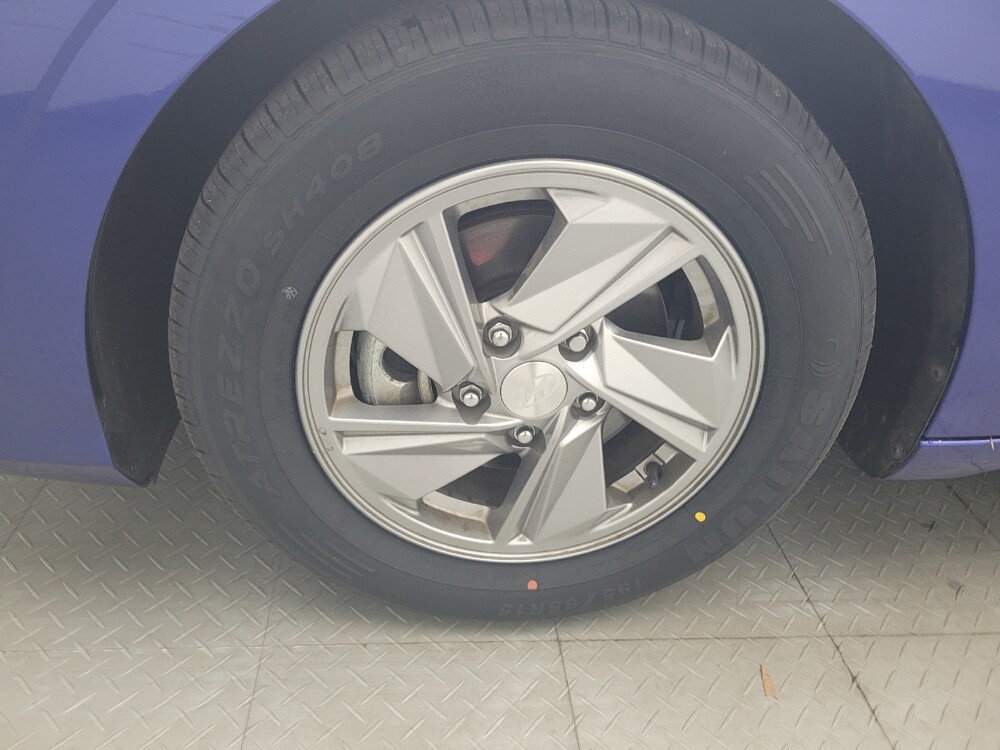 2024 Hyundai Elantra in Salem, VA 24153 - 18140000 31