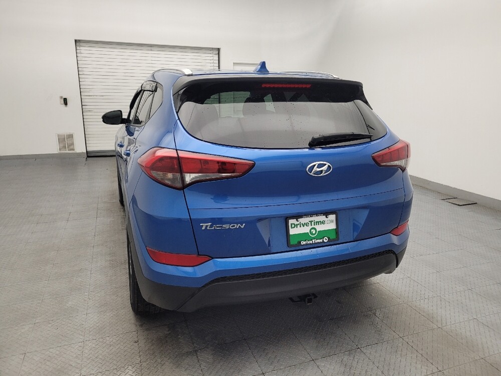 2018 Hyundai Tucson in Columbia, SC 29210 - 18140001 6