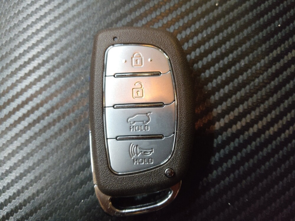 2018 Hyundai Tucson in Columbia, SC 29210 - 18140001 32