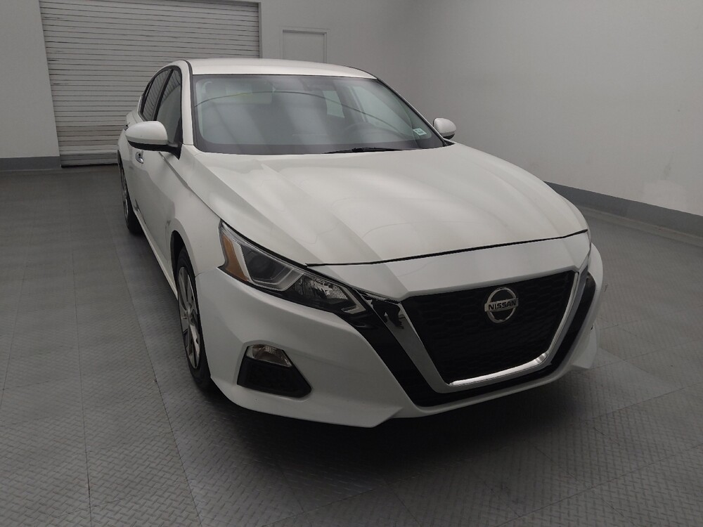 2019 Nissan Altima in Lakewood, CO 80215 - 18140005 14
