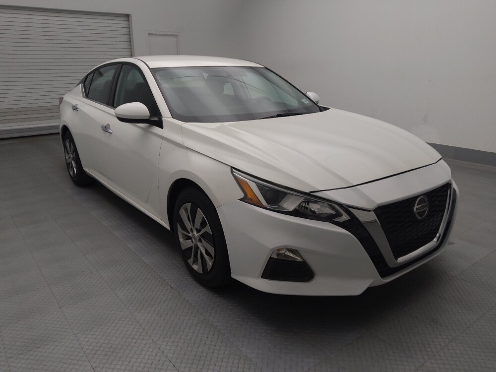 2019 Nissan Altima in Lakewood, CO 80215 - 18140005 13