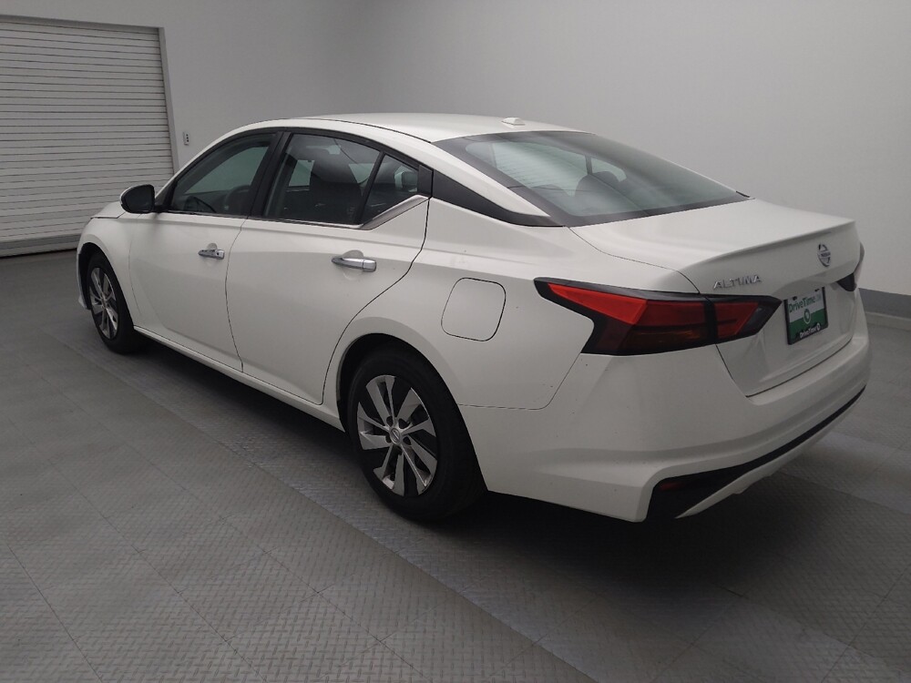 2019 Nissan Altima in Lakewood, CO 80215 - 18140005 5