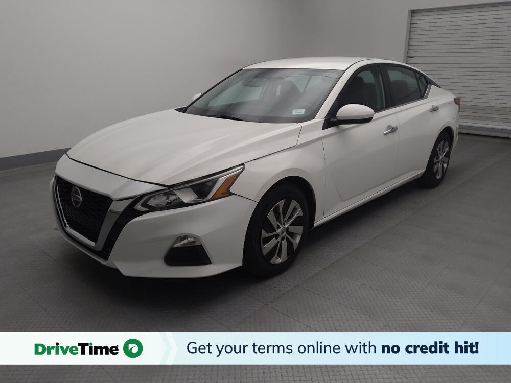 2019 Nissan Altima in Lakewood, CO 80215 - 18140005