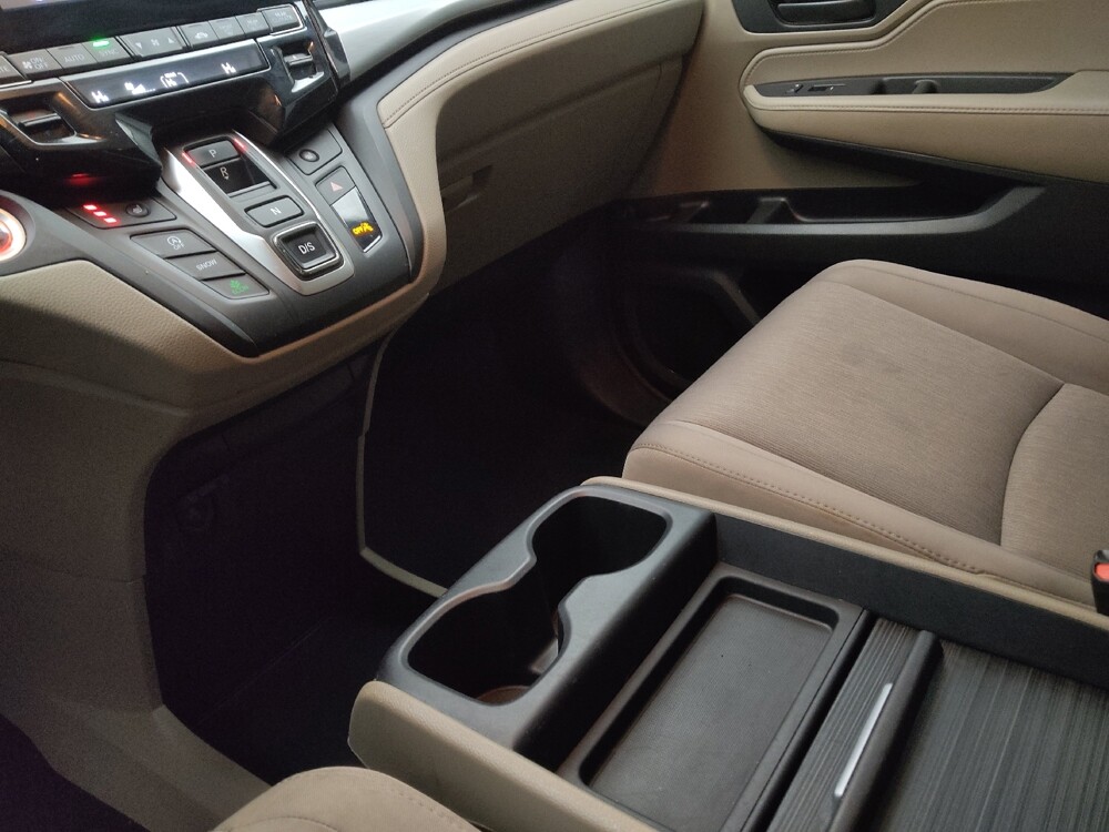 2020 Honda Odyssey in Lakewood, CO 80215 - 18140007 26