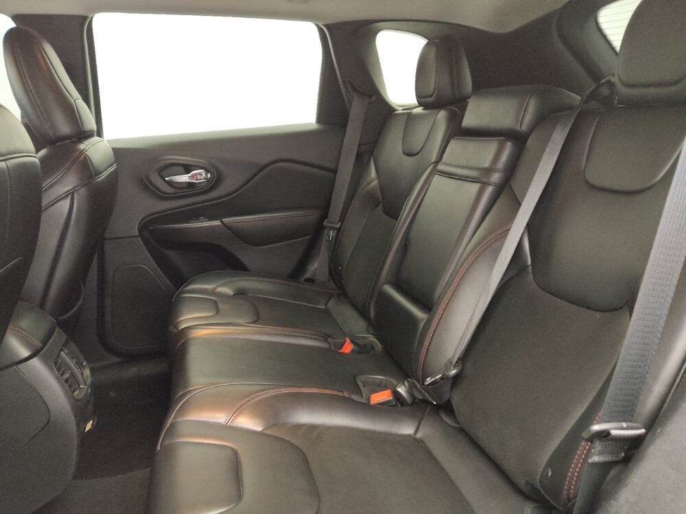 2019 Jeep Cherokee in Lakewood, CO 80215 - 18140010 18