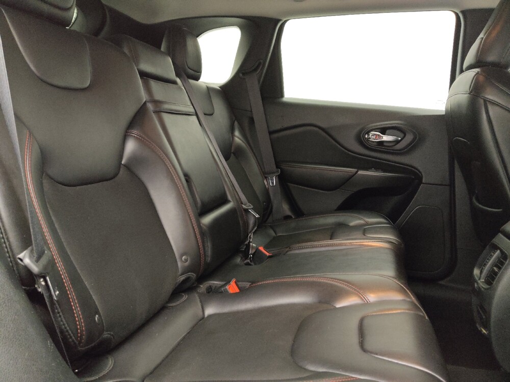 2019 Jeep Cherokee in Lakewood, CO 80215 - 18140010 19