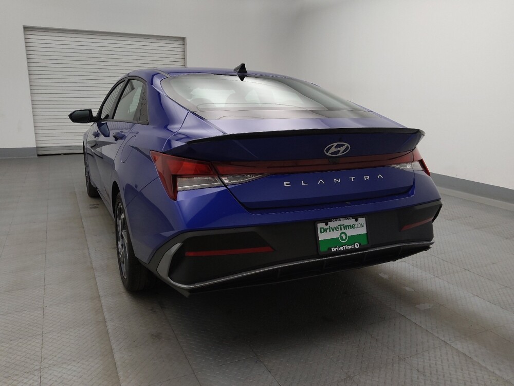 2025 Hyundai Elantra in Denver, CO 80012 - 18140014 6