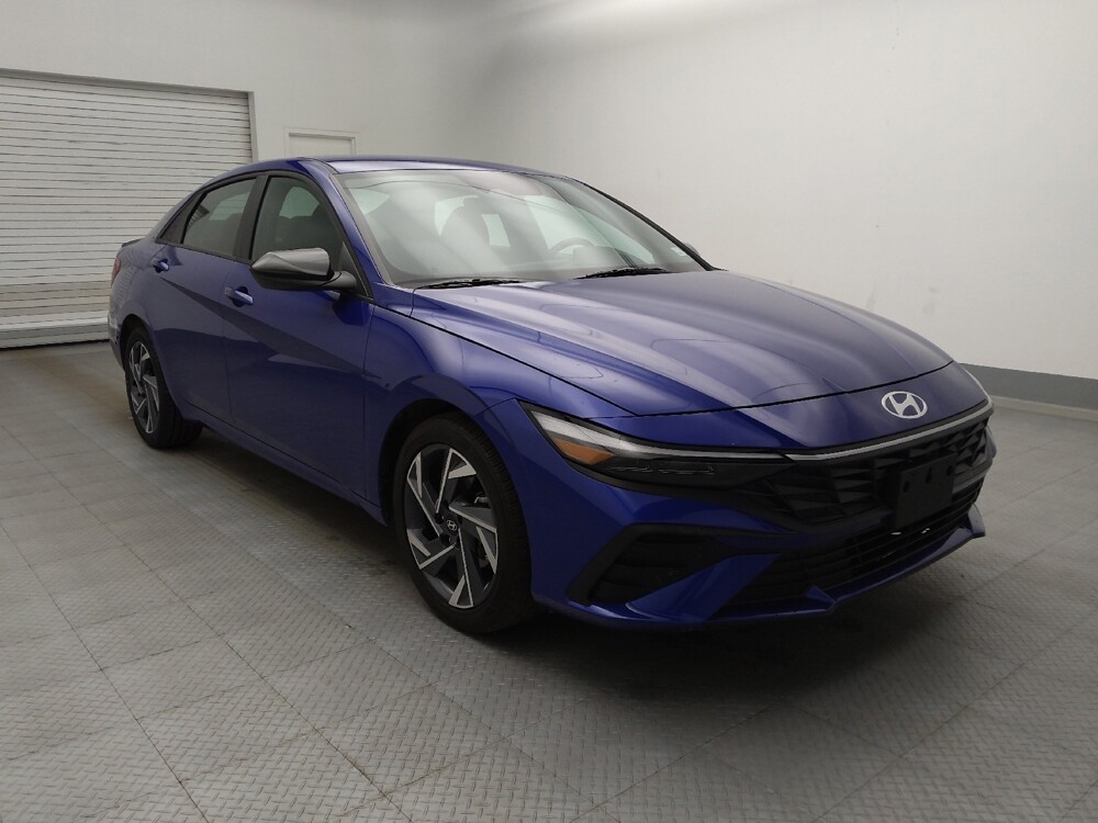 2025 Hyundai Elantra in Denver, CO 80012 - 18140014 13