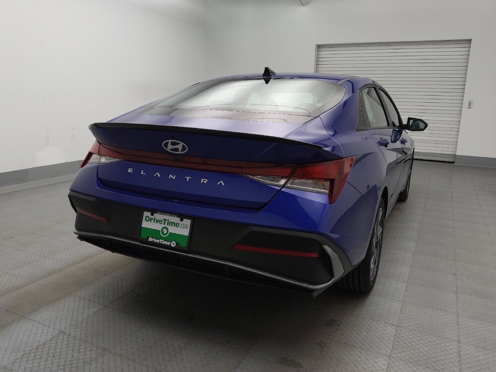 2025 Hyundai Elantra in Denver, CO 80012 - 18140014 7