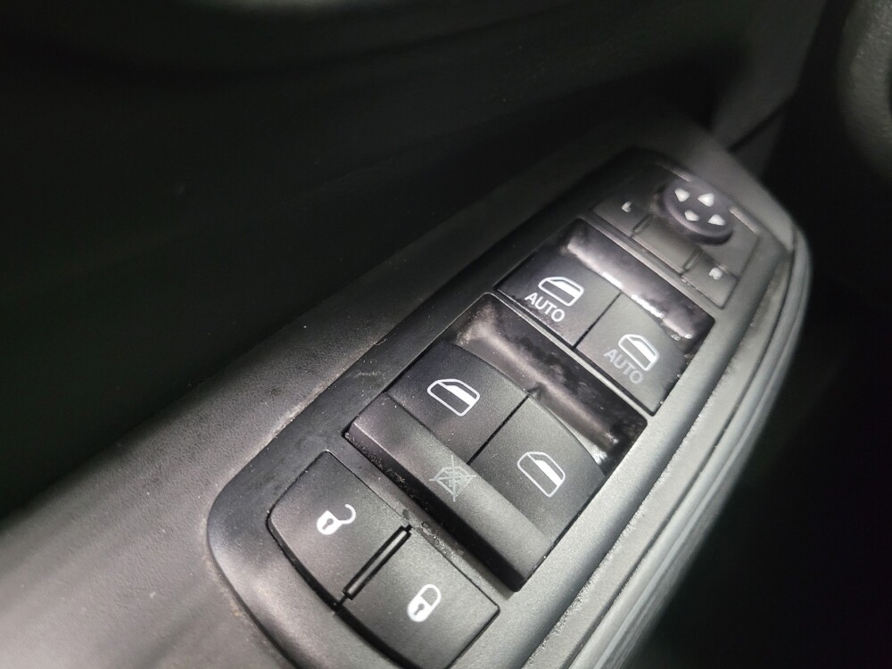 2015 Jeep Cherokee in Conyers, GA 30094 - 18140015 27