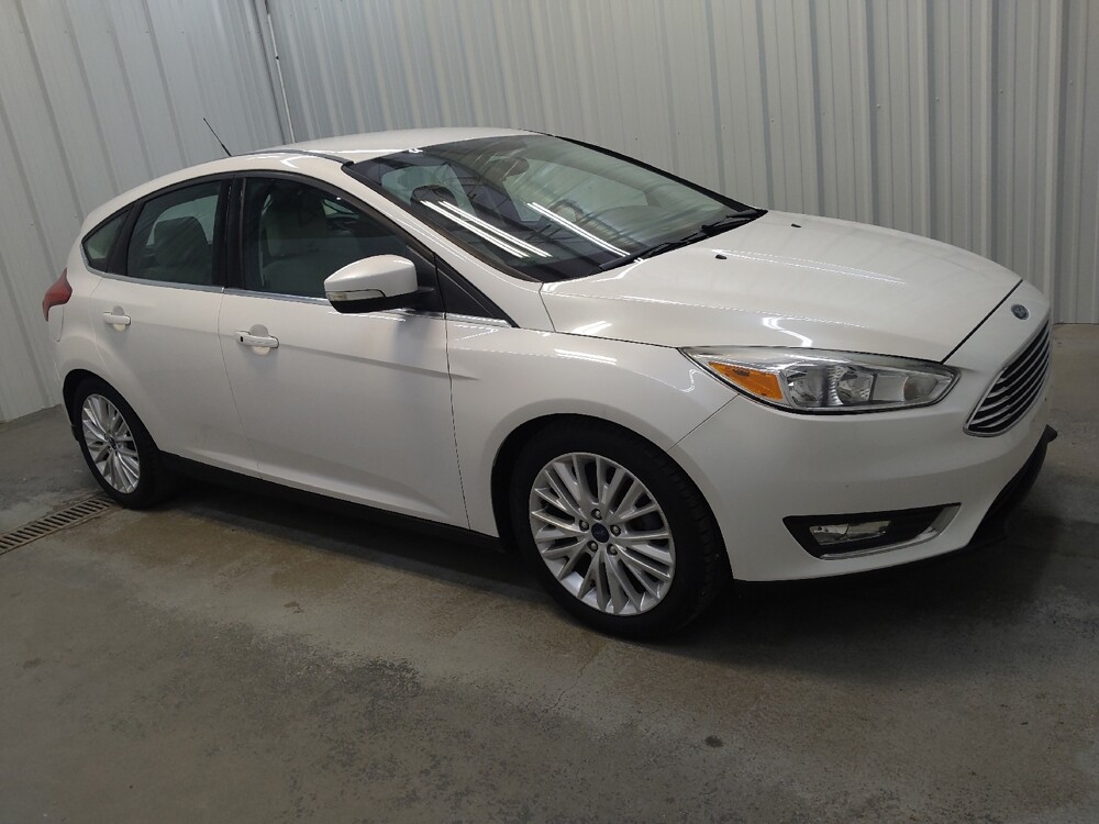 2016 Ford Focus in Cincinnati, OH 45255 - 18140034 11