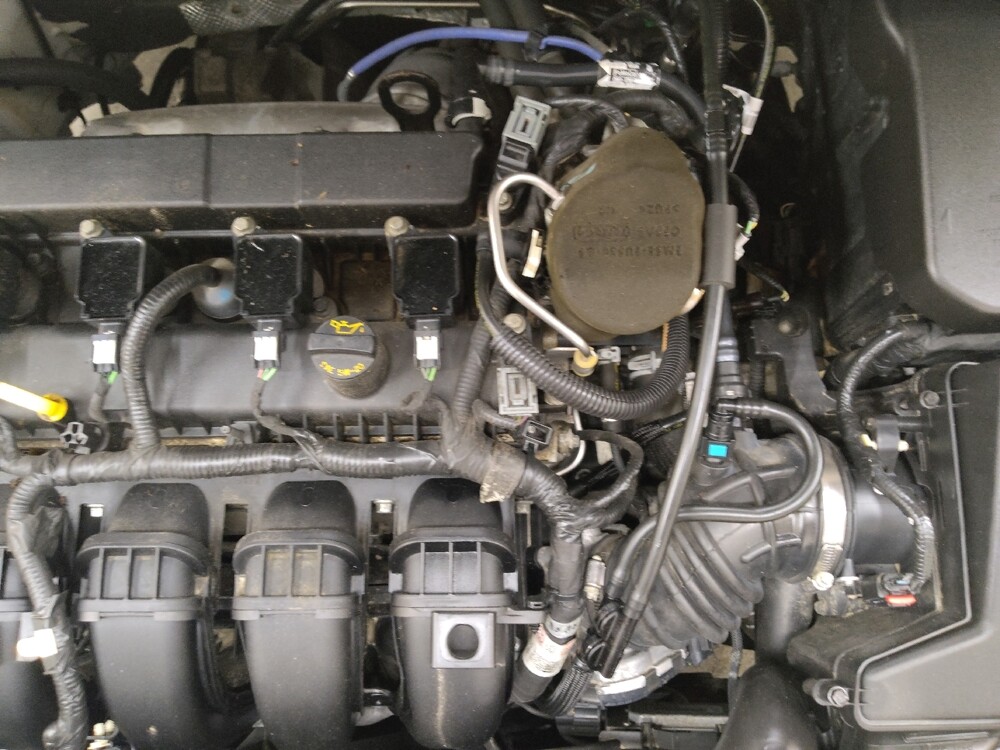 2016 Ford Focus in Cincinnati, OH 45255 - 18140034 30