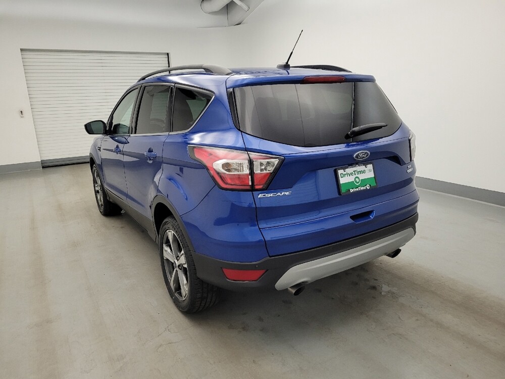 2017 Ford Escape in Miamisburg, OH 45342 - 18140036 5