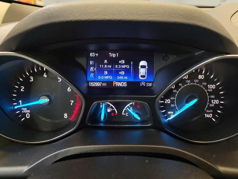 2017 Ford Escape in Miamisburg, OH 45342 - 18140036 23