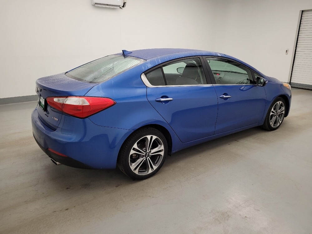 2015 Kia Forte in Toledo, OH 43617 - 18140040 10